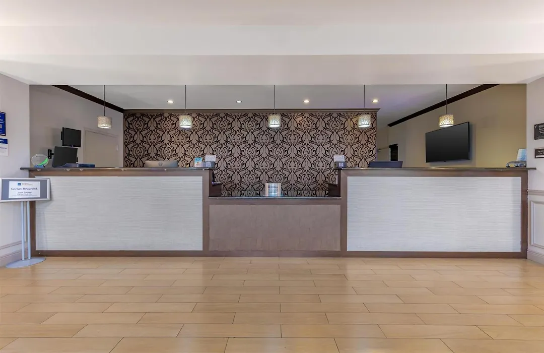 Best Western Plus Miami Airport North Hotel & Suites-1