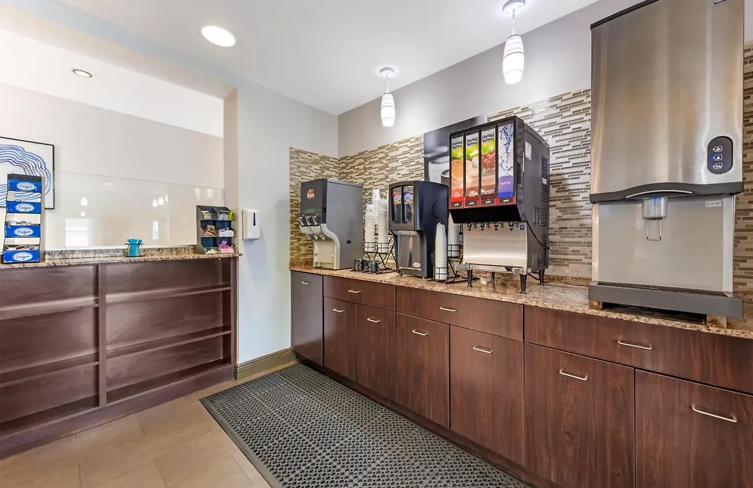 Best Western Plus Miami Airport North Hotel & Suites-1