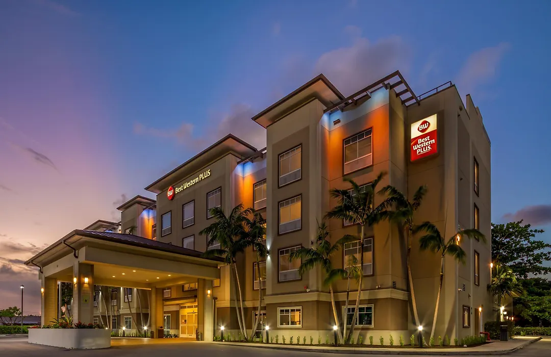 Best Western Plus Miami Airport North Hotel & Suites-1