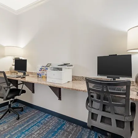 Best Western Plus Miami Airport North Hotel & Suites-2